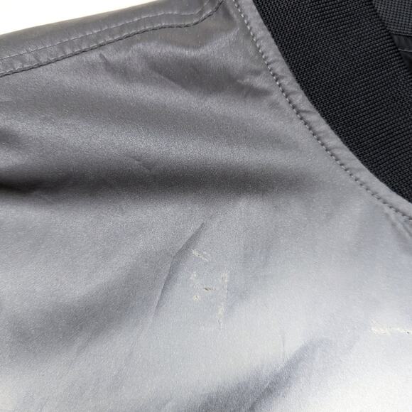 Guess Bomber Jacket Mens Size XXL Silver Reflective Spellout Sleeve - Picture 6 of 14